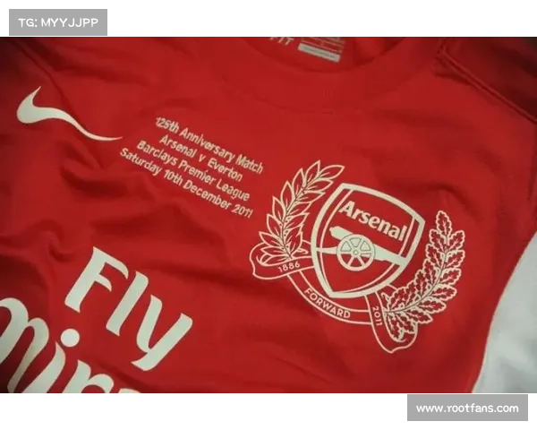 从阿森纳队徽中的红色象征解读球队历史文化与精神内涵价值意蕴探